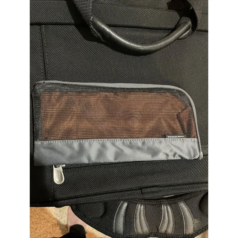 Briggs & Riley laptop / Travel Bag, Serial Number #05-BB101-0571931-2